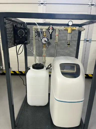 [BUVmini] Automatic water treatment unit BUV for heating and cooling systems with corrosion inhibitor dosing