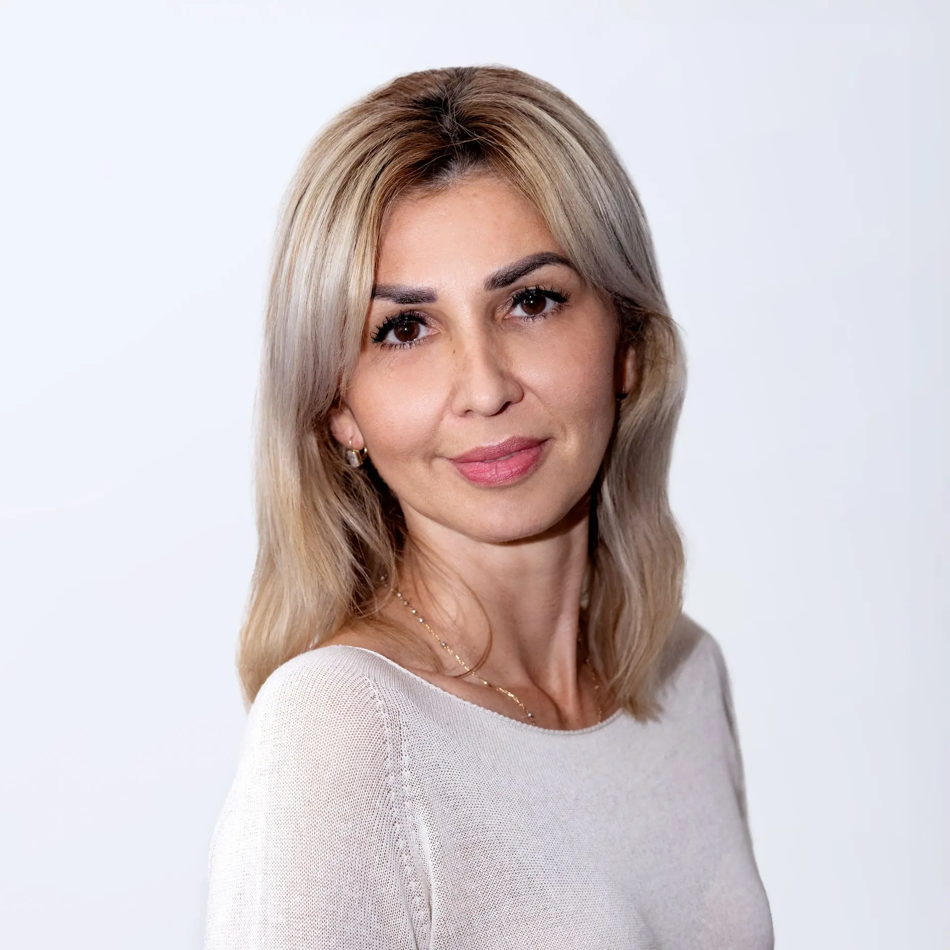 Henrieta Kučera Henrieta Kučera