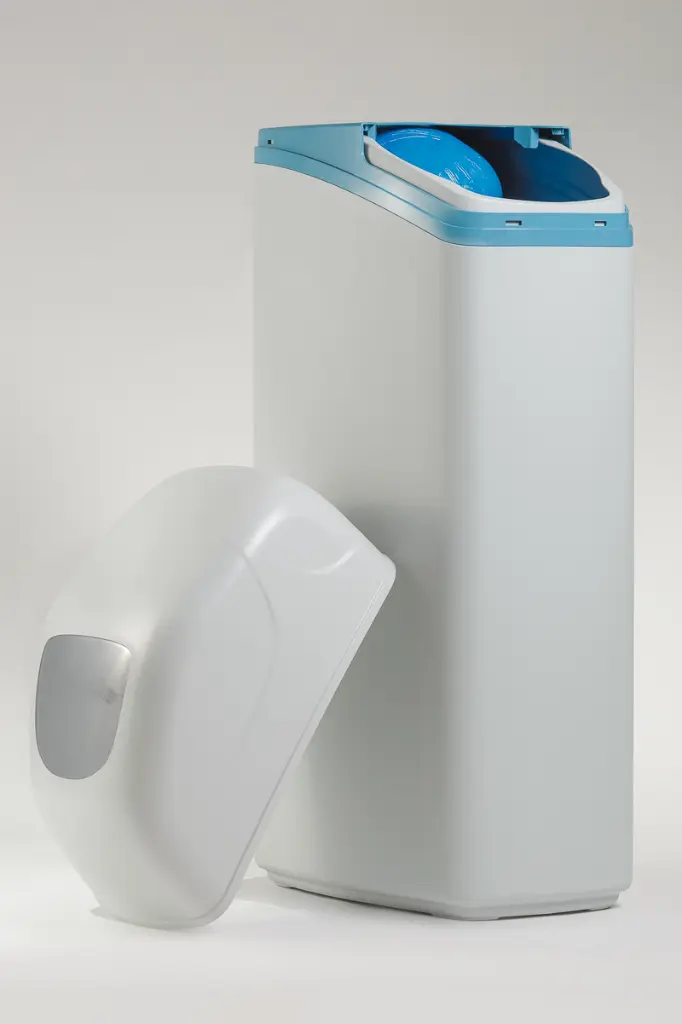 Cabinet COMFORT Maxi with 10"×35" pressure vessel and other parts